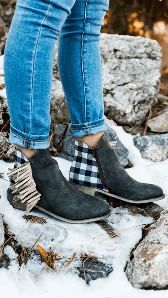 Camrie - Modern Western Low-Heel Ankle Boots