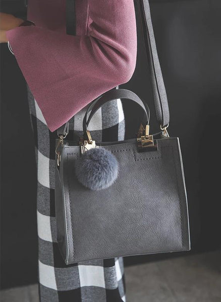 Brielle - Fluffy Chain Handbag