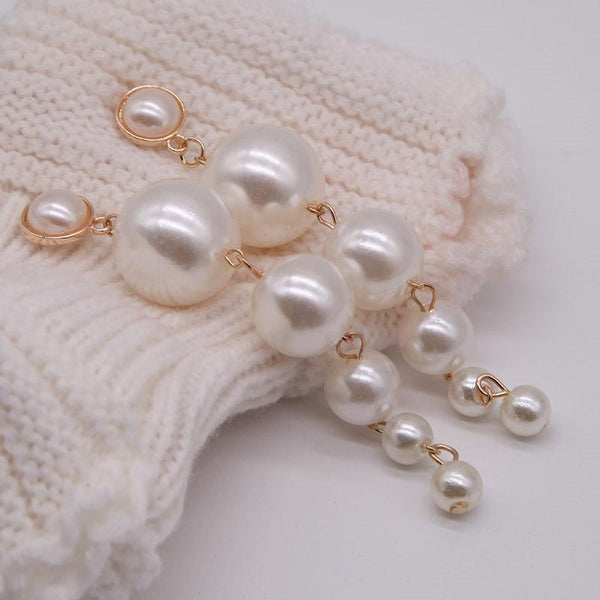 Diara - Elegant Pearl Drop Earrings